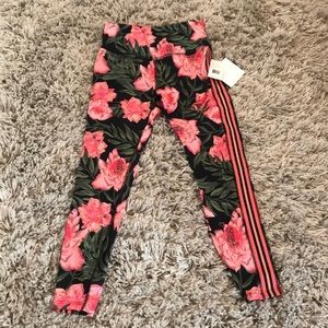 Beyond yoga floral high waisted Legging size M